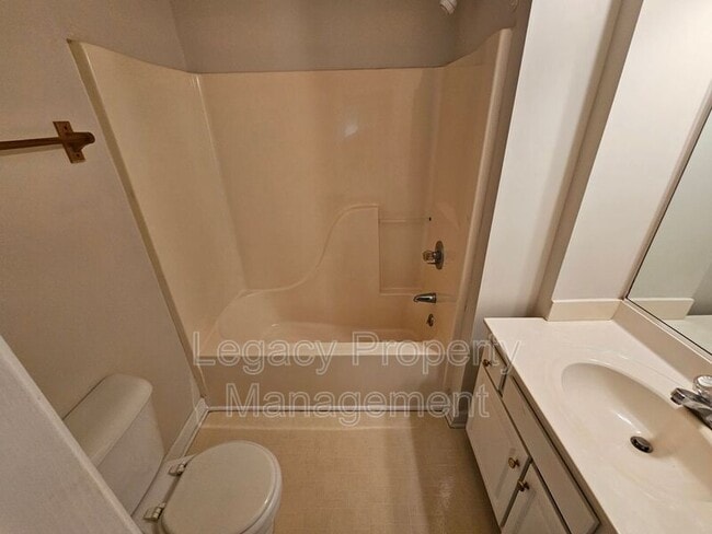 Building Photo - 2407 Ashton Park Ln