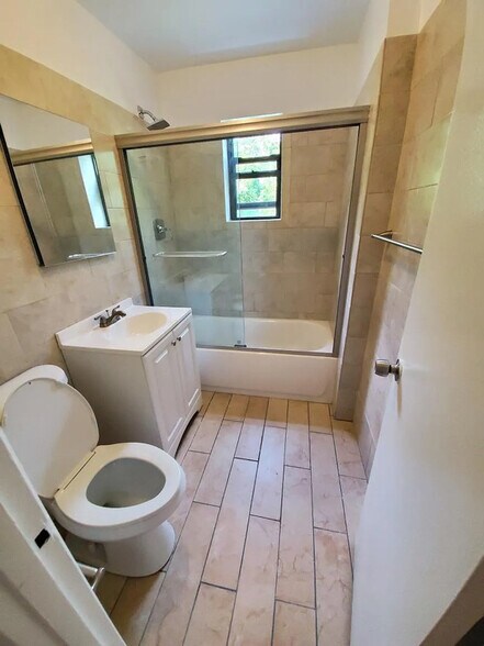 Building Photo - 109 Fisher Ave