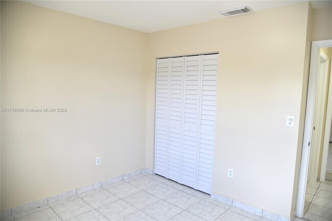 Building Photo - 7333 W 29th Ln