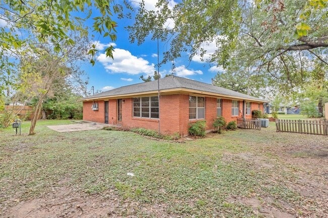 Building Photo - 1803 Sea Queen Ct