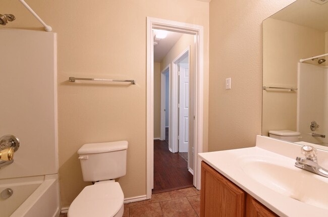 Building Photo - FRESHLY PAINTED  | ONE STORY  |  OPEN CONCEPT  |  GREAT LOCATION: 1604 & SHAENFIELD