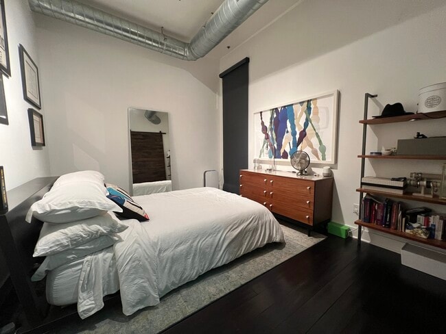 Building Photo - 13320 Beach Ave