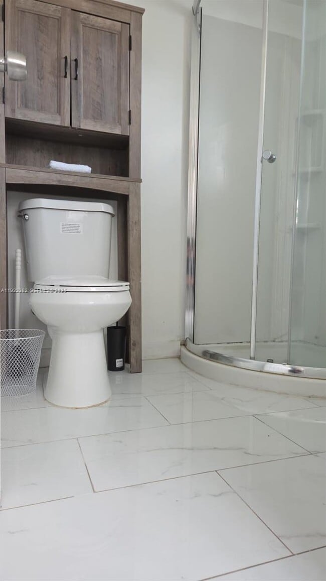 Building Photo - 6431 Hayes St