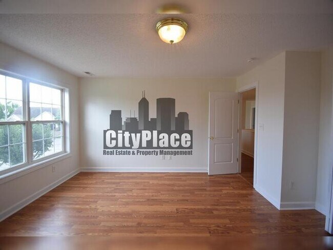 Building Photo - 1750 Buckeye Ct