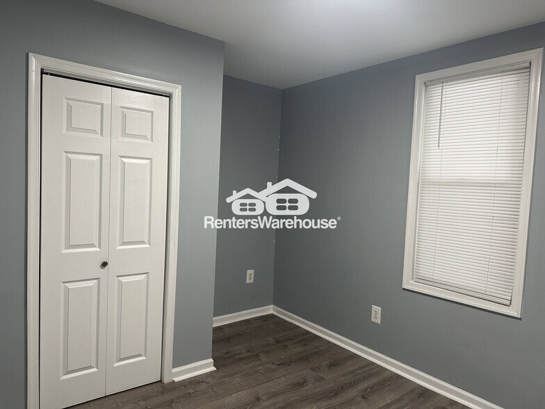 Building Photo - 1503 Cox St