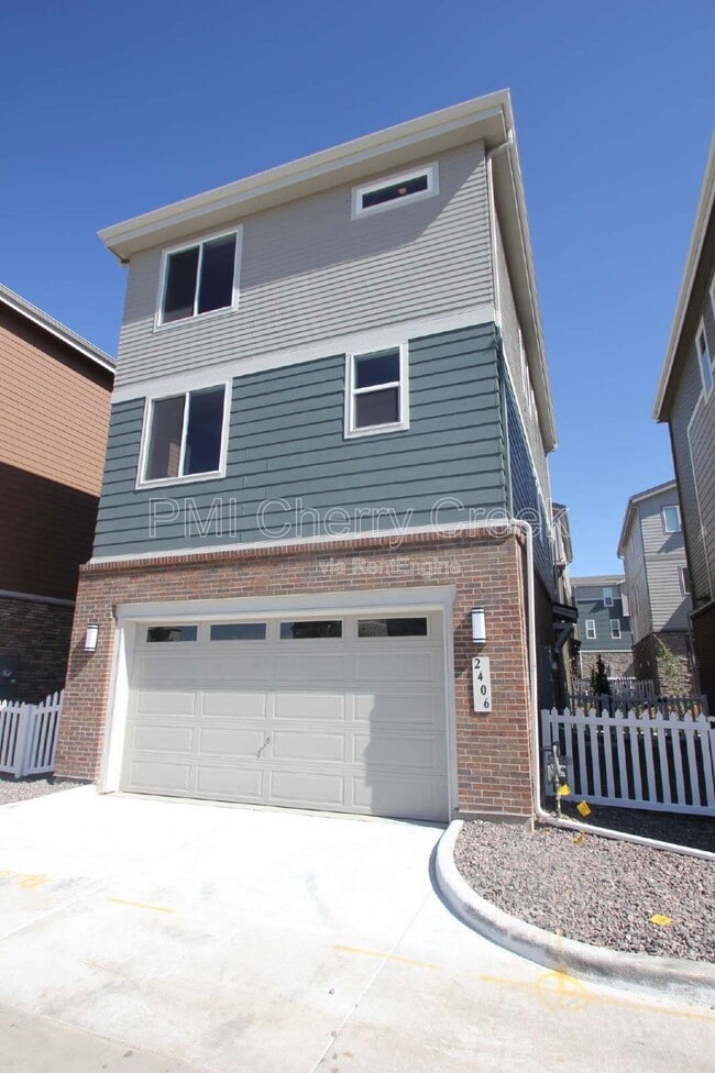 Building Photo - 2406 S Troy Ct