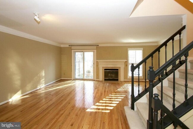 Building Photo - 153 Finale Terrace