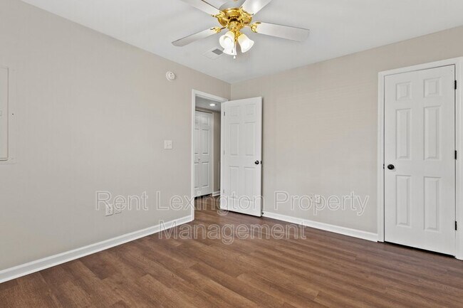 Building Photo - 412 John Sutherland Dr