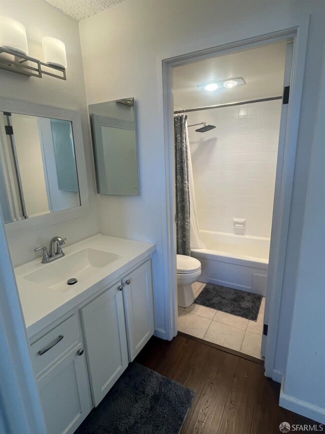 Building Photo - 1 Kelton Ct