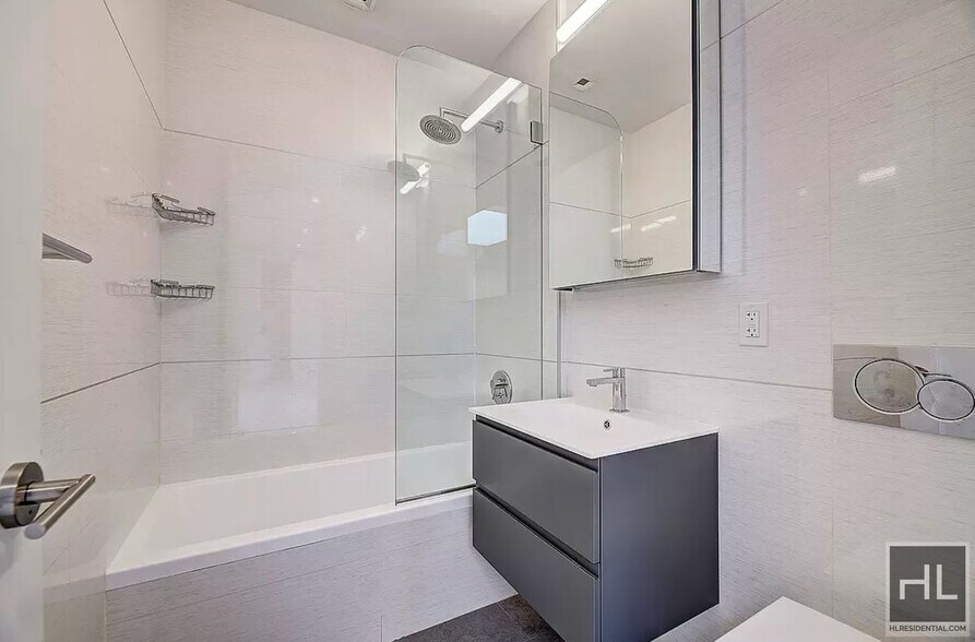 Building Photo - Stanton Street