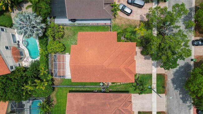 Building Photo - 18405 NW 9th Ct