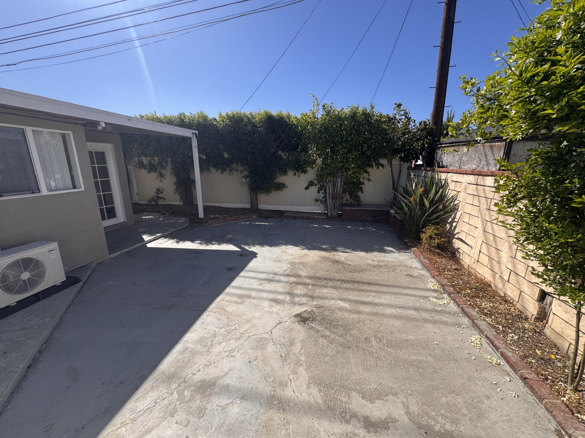 Building Photo - 15419 Cimarron Ave