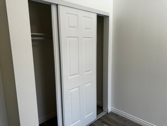 Building Photo - 2664 Marybeth Ave