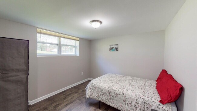 Building Photo - Thomasville Heights Home
