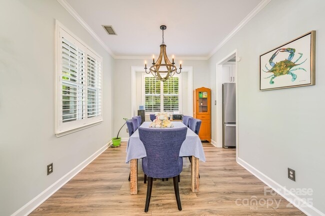 Building Photo - 18524 Mizzenmast Ave