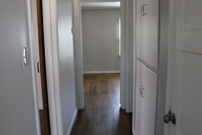 Building Photo - Beautiful Westchester Home for Rent