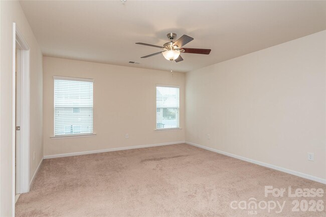 Building Photo - 106 Clarendon St