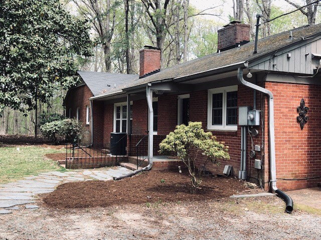 Building Photo - 1329 Old Lystra Rd