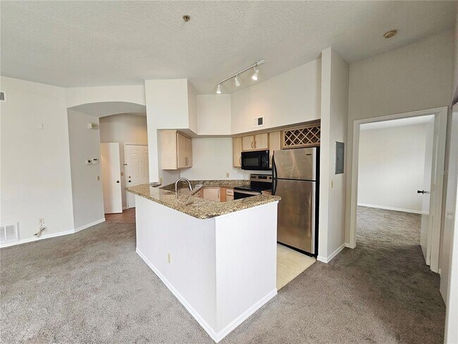 Building Photo - 7230 Westpointe Blvd