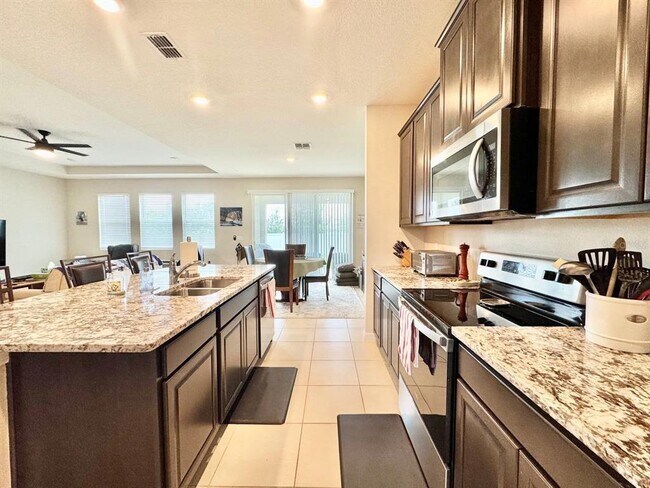 Building Photo - 1154 Ocean Spray Dr