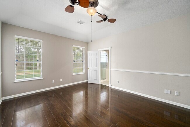 Building Photo - 1505 Hickory Ct