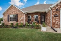 Building Photo - 5803 W Poison Springs Dr