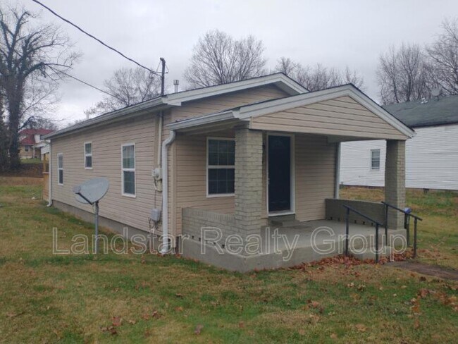 Building Photo - 2801 Fleming Ave