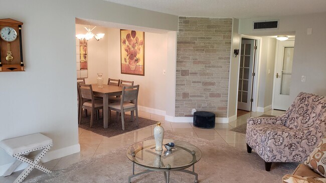 Building Photo - 3755 Via Poinciana