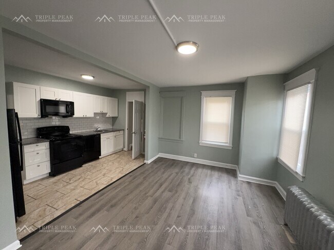 Building Photo - 4521 N 7th St