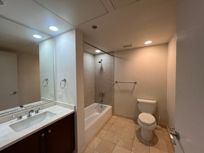 Building Photo - 60 E Monroe St