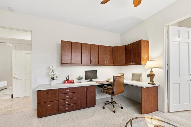 Building Photo - 75105 Spyglass Dr
