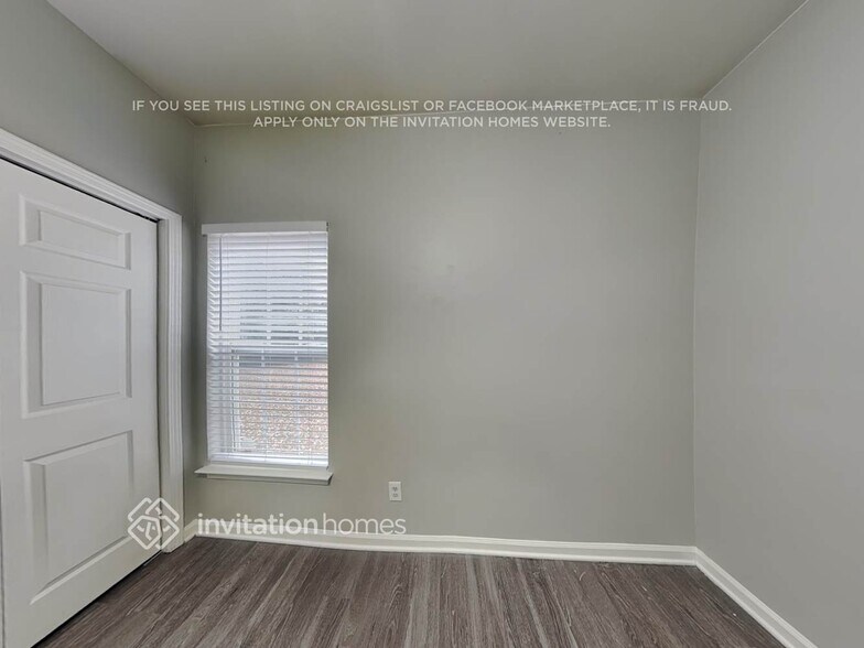 Building Photo - 9608 Veronica Dr