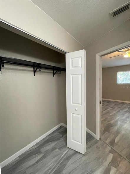 Building Photo - 7218 E Bank Dr