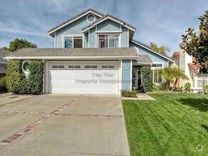 Building Photo - Spacious Single-Story 4 Bed, 2 Bath Home w...