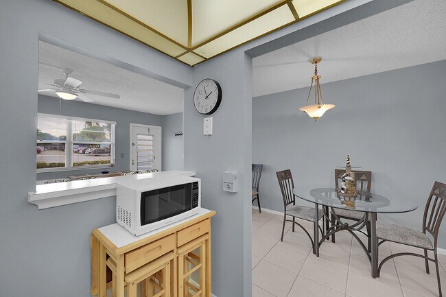 Building Photo - 371 Durham Cir