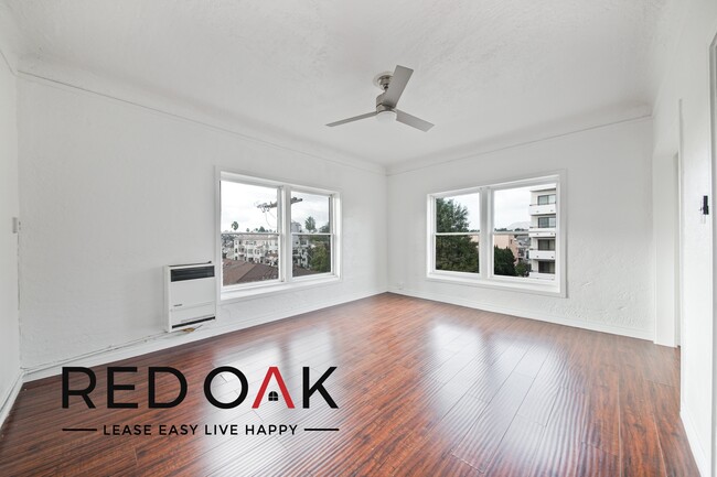 Primary Photo - 407 1/4 S Gramercy Pl-308