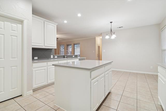 Building Photo - 1870 Dowelling Dr