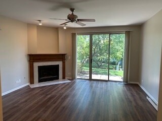 Building Photo - 545 Woodcrest Dr
