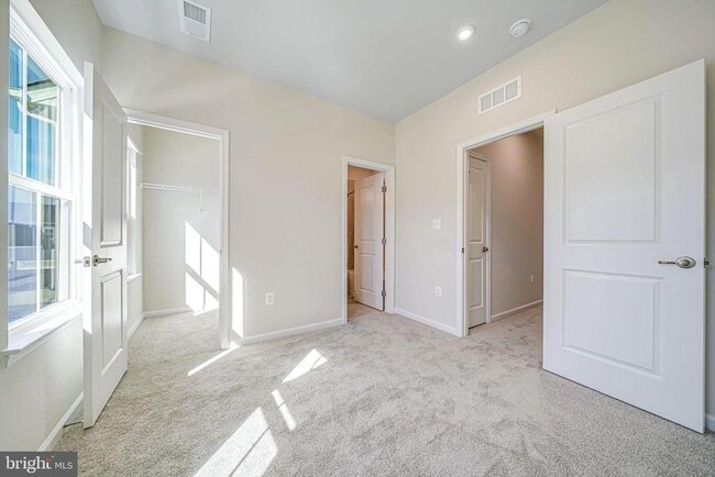 Building Photo - 4724 Torrey Ln