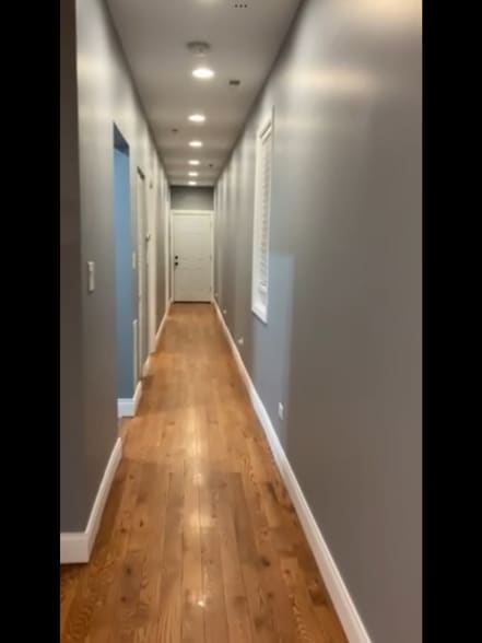 Building Photo - 2719 W 24th Pl