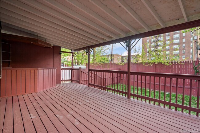 Building Photo - 20 Overhill Pl