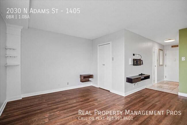 Building Photo - 2030 N Adams St