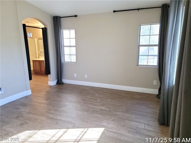 Building Photo - 8615 Little Fox St