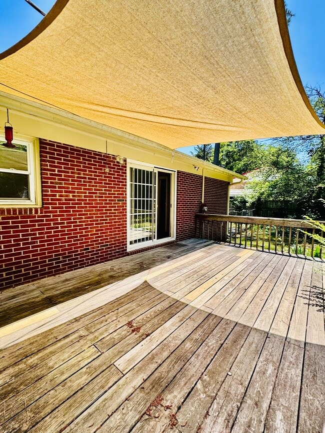 Building Photo - 4 BEDROOMS + 3 BATHS in Butner