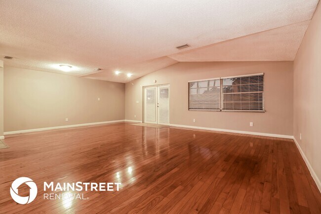 Building Photo - 2053 Whitney Dr