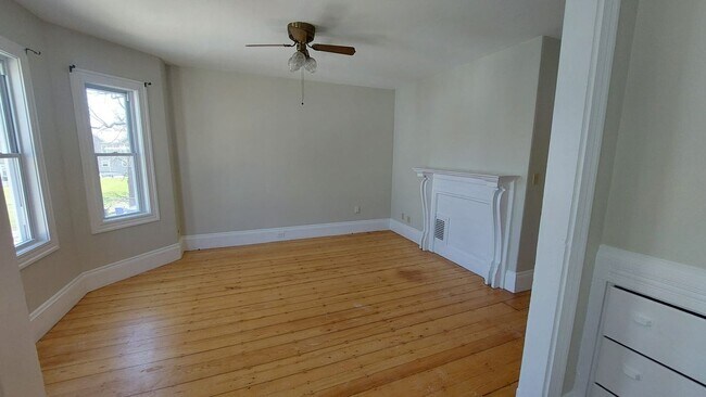 Building Photo - 9 Woodville Park