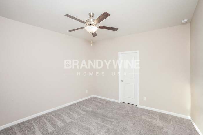 Building Photo - 519 Glenmanor Dr
