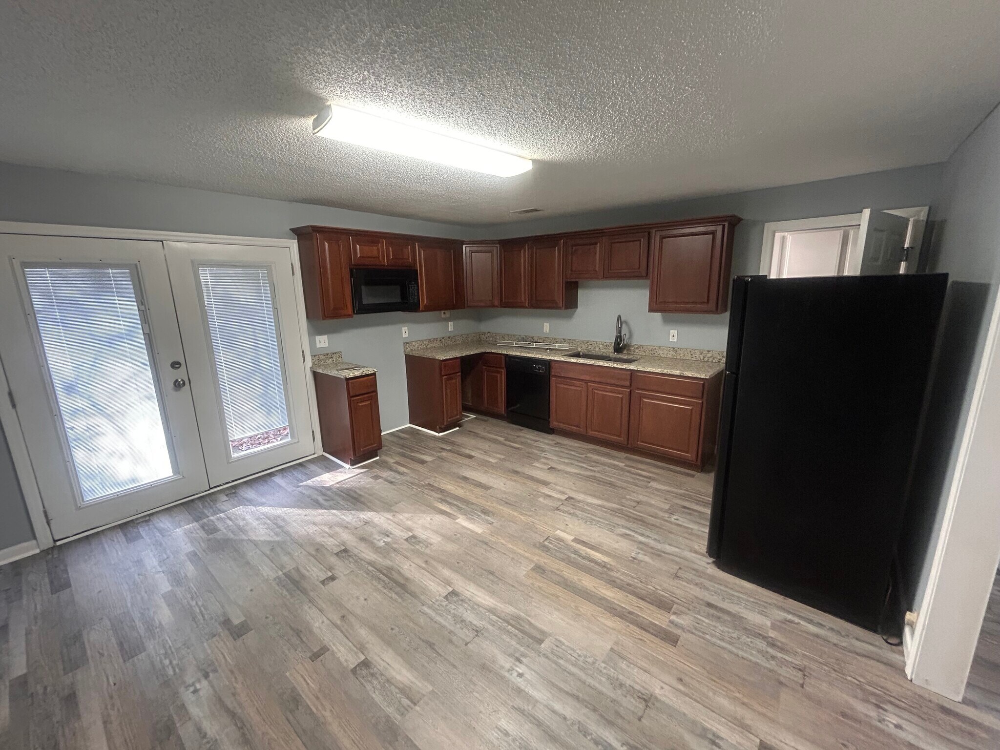 Building Photo - 6370 Harrison Pike