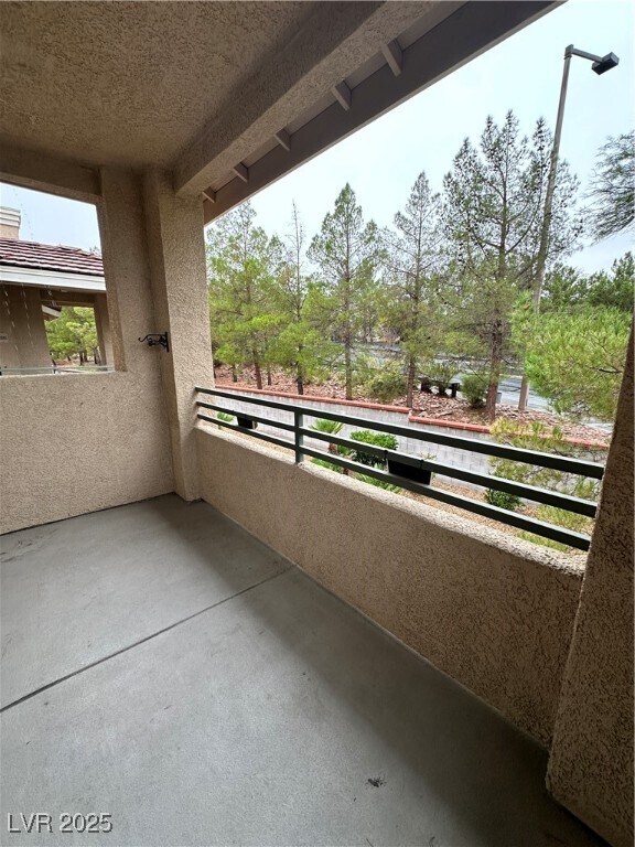Building Photo - 9901 Trailwood Dr
