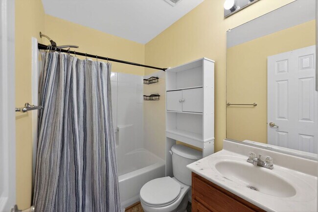 Building Photo - 9137 Granite Ct